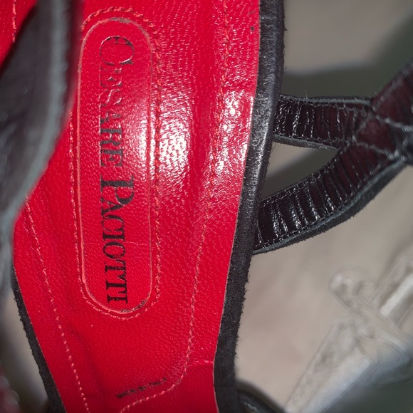 Heels - Picture 3 of 7